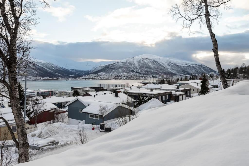 Modern Apartment In The Center Of The Island Tromso Exterior photo